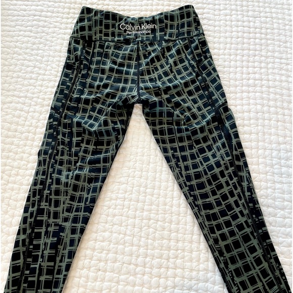 Calvin Klein Performance Stretch Leggings - Picture 4 of 6